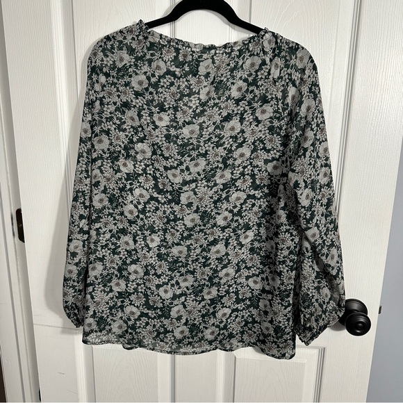 Cabi green floral peasant blouse, flowy, fully lined, size XS, sheer, fall - Picture 5 of 10